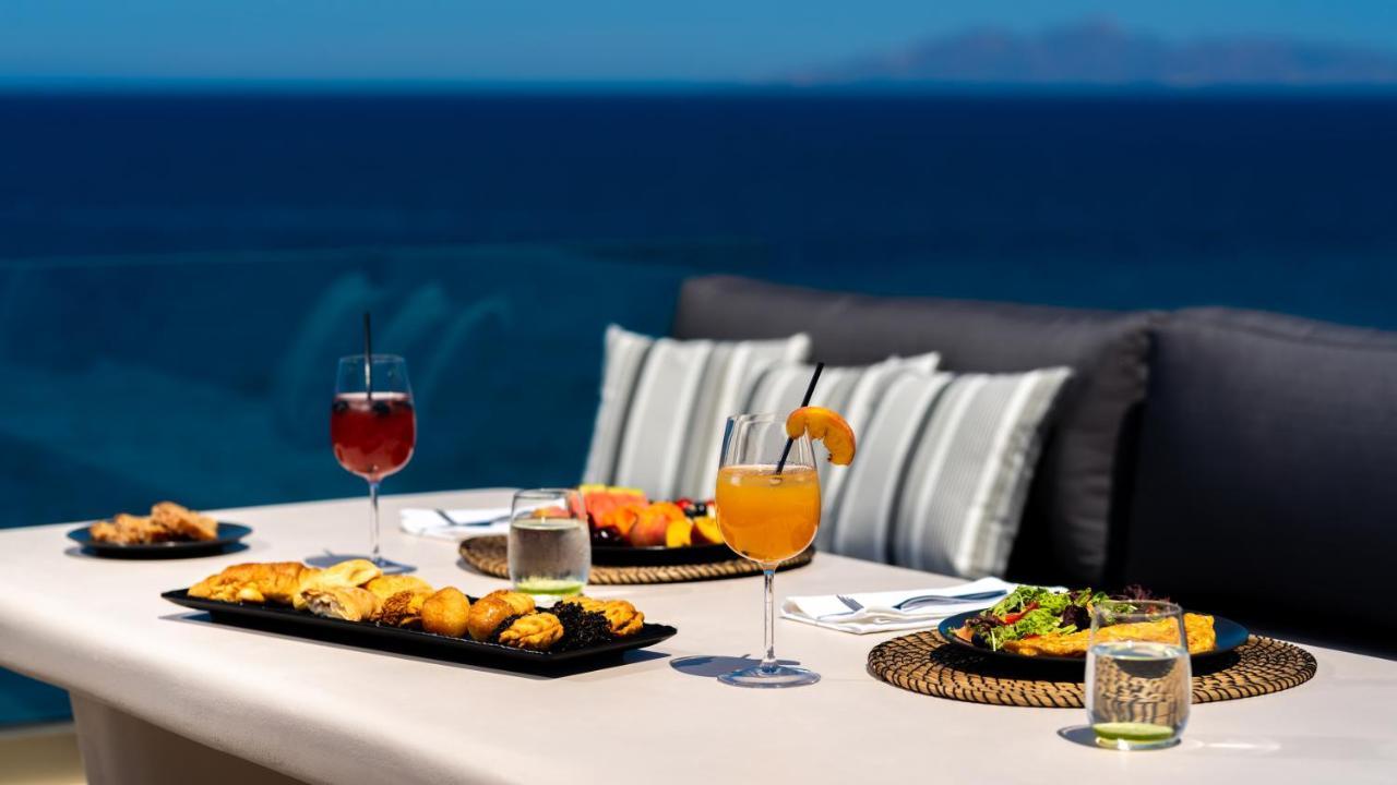 Neoma Luxury Suites Karterádos Eksteriør billede