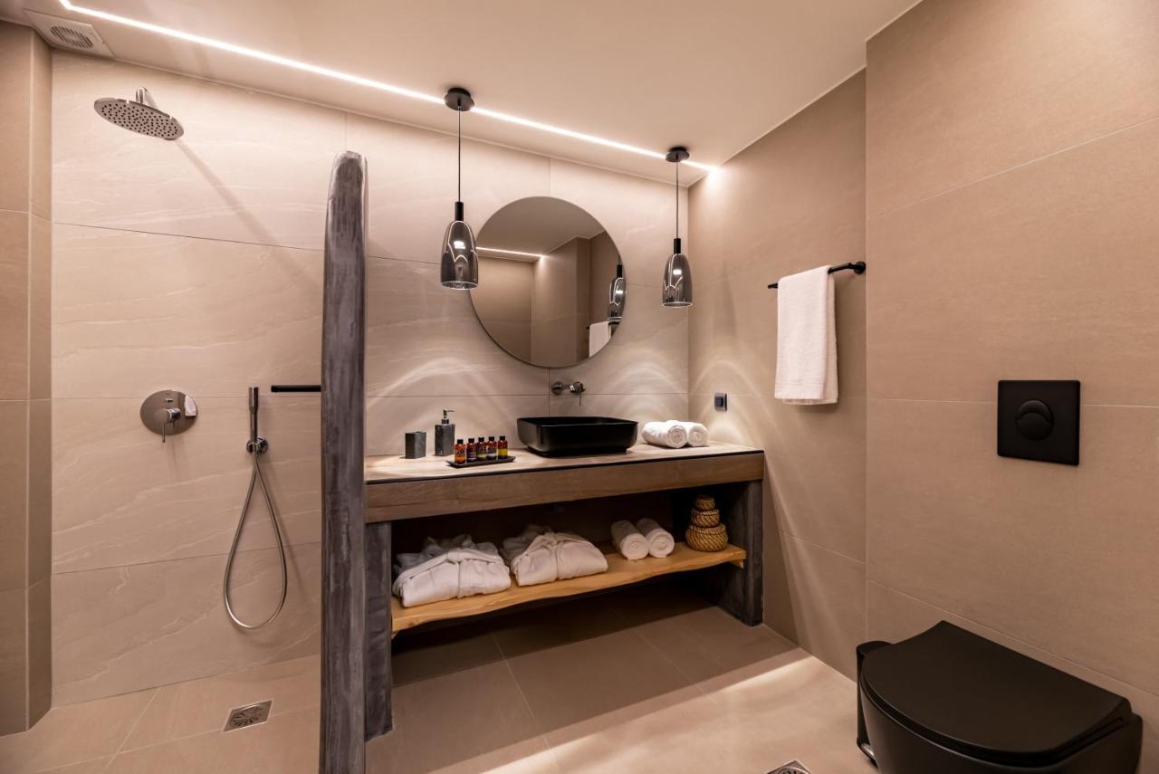 Neoma Luxury Suites Karterádos Eksteriør billede