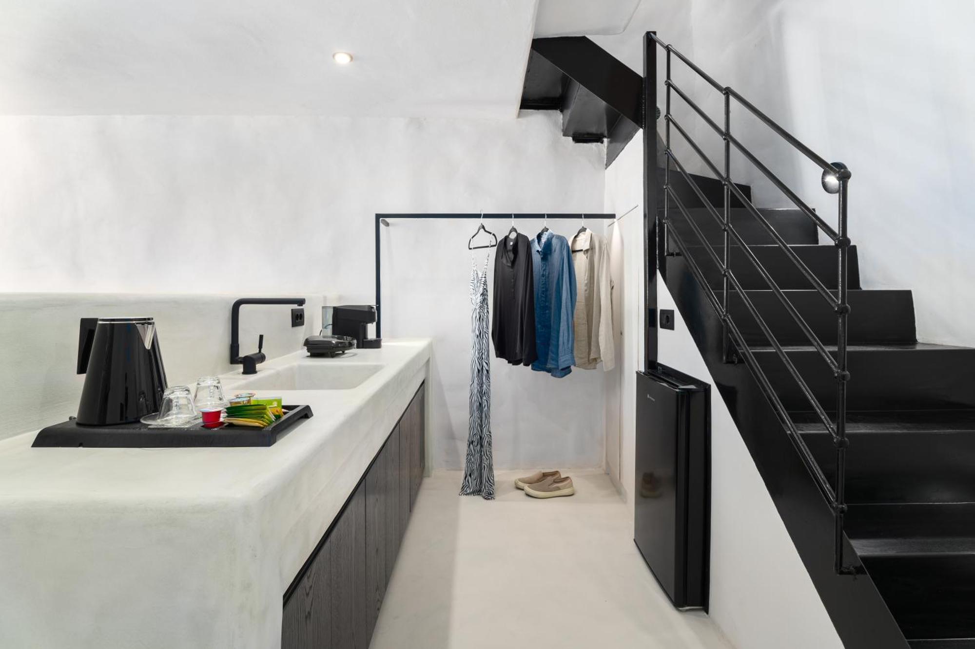 Neoma Luxury Suites Karterádos Eksteriør billede